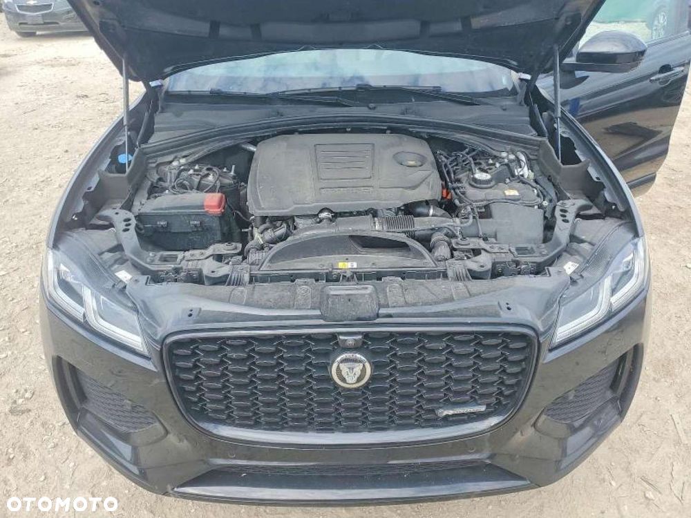 Jaguar F-Pace - 7