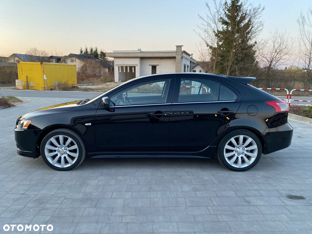 Mitsubishi Lancer 1.8 Intense - 24