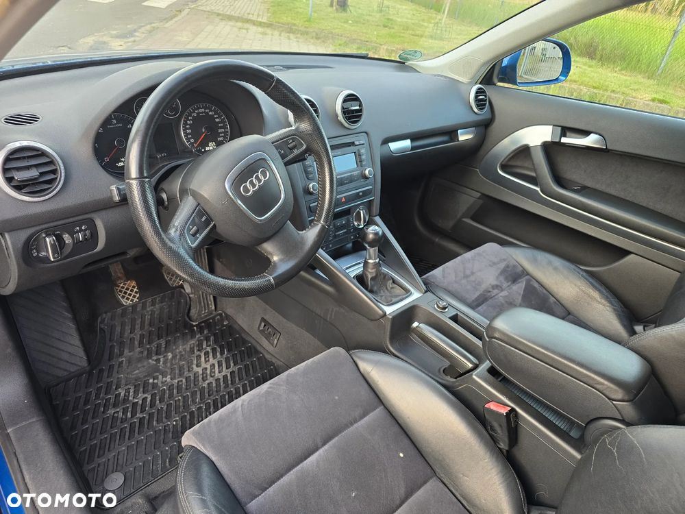 Audi A3 3-drzwiowe 2.0 TDI Ambition - 15