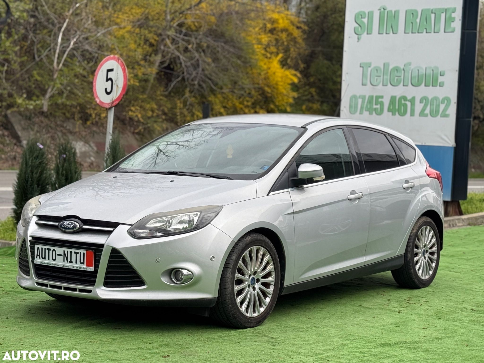 Ford Focus - 1