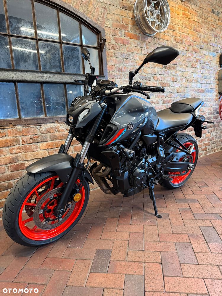 Yamaha MT - 5