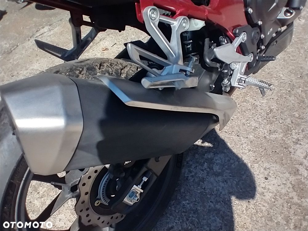 Honda Hornet - 8