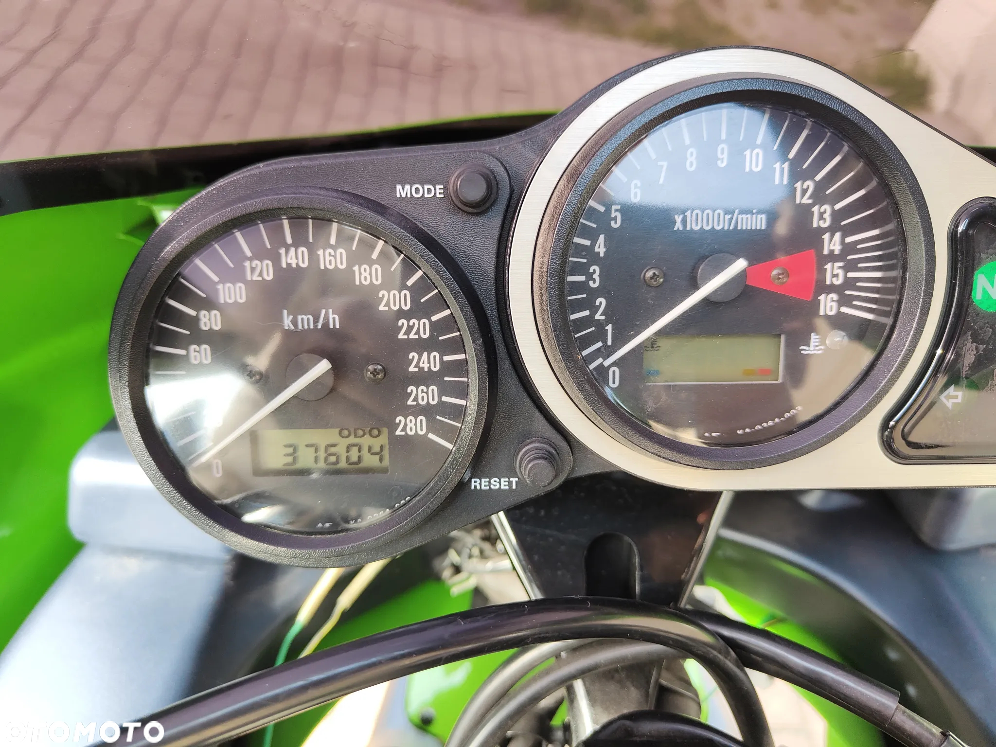 Kawasaki ZX - 9