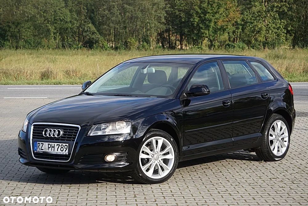 Audi A3 Sportback - 2