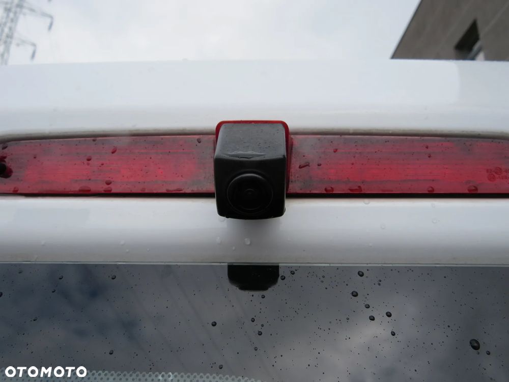 Toyota Proace City 1.2 D-4t 130KM A/t Long Brygadówka - 39