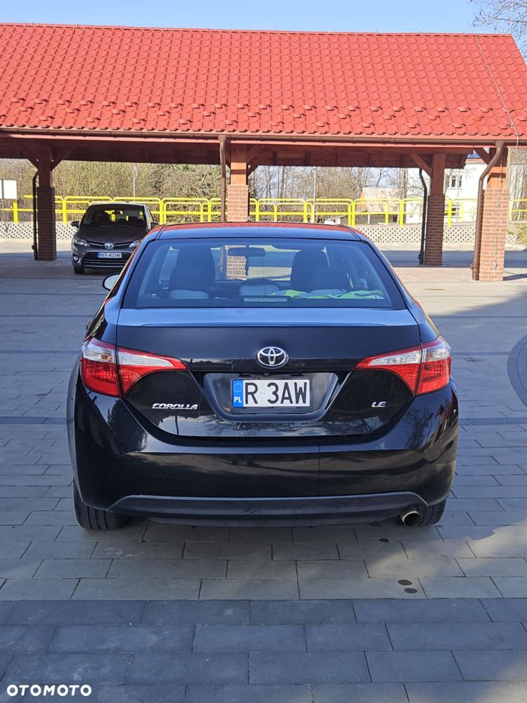 Toyota Corolla - 4