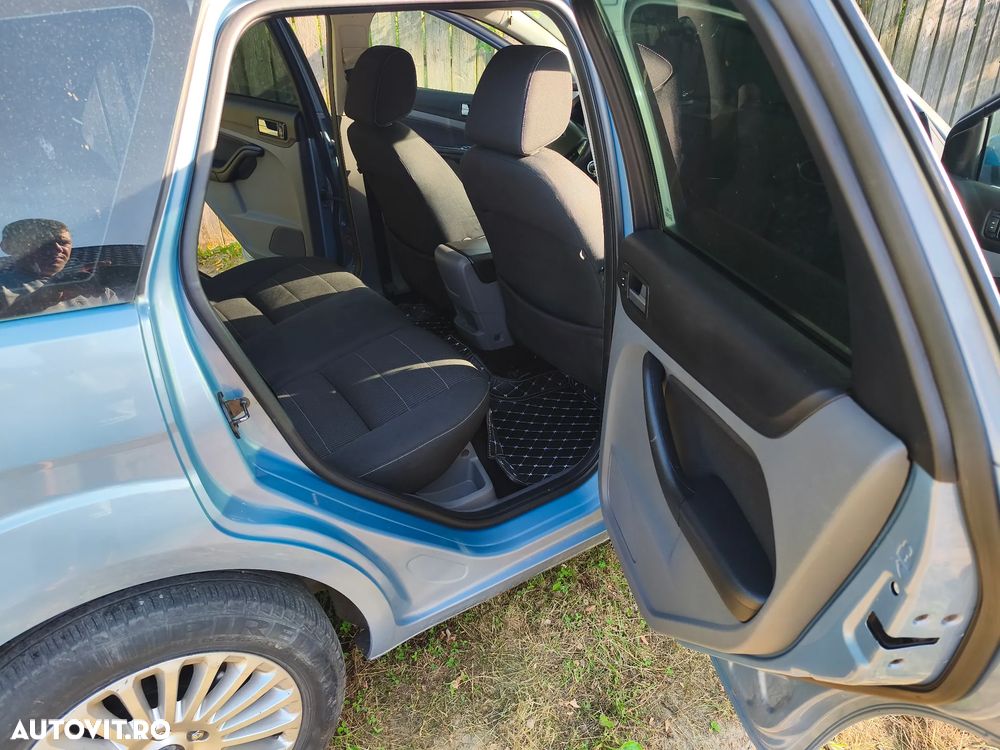 Ford Focus 1.6 TDCI DPF Titanium - 3