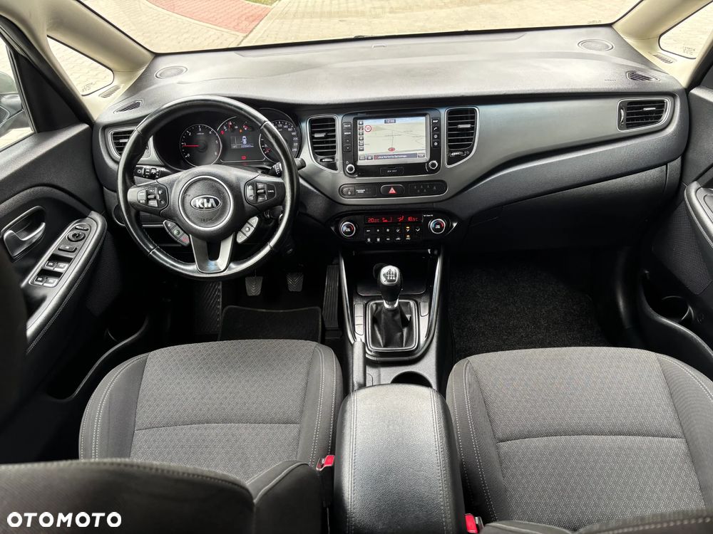 Kia Carens 1.7 CRDi 115 Dream Team Edition - 9