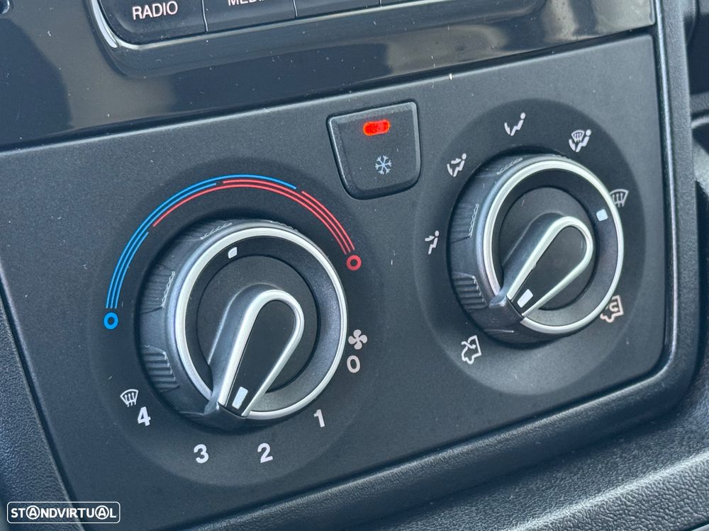 Peugeot boxer 2.2 HDI L3H3 Premium / 50 MIL KM / NACIONAL / IVA - 23