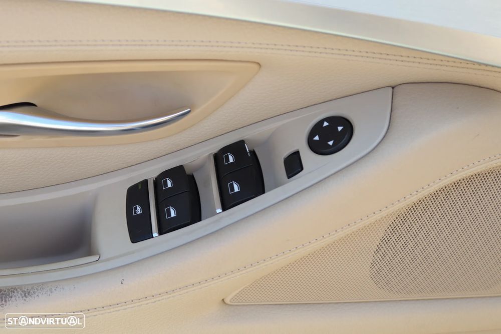 BMW 520 d Auto - 24