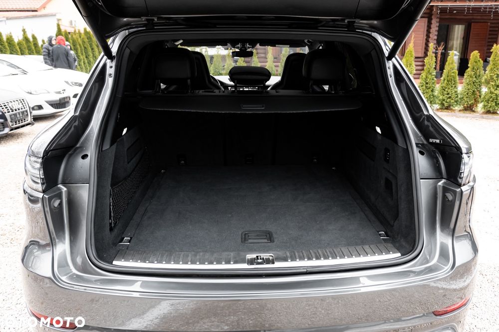 Porsche Cayenne S E-Hybrid - 15