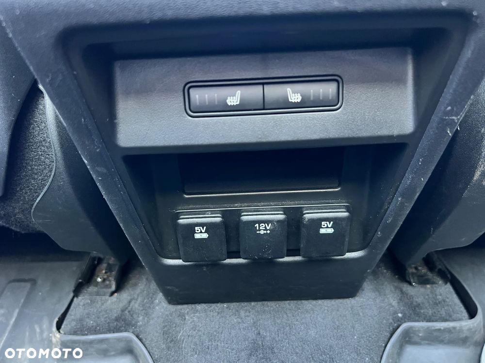 Land Rover Discovery Sport 2.0 Si4 HSE - 18