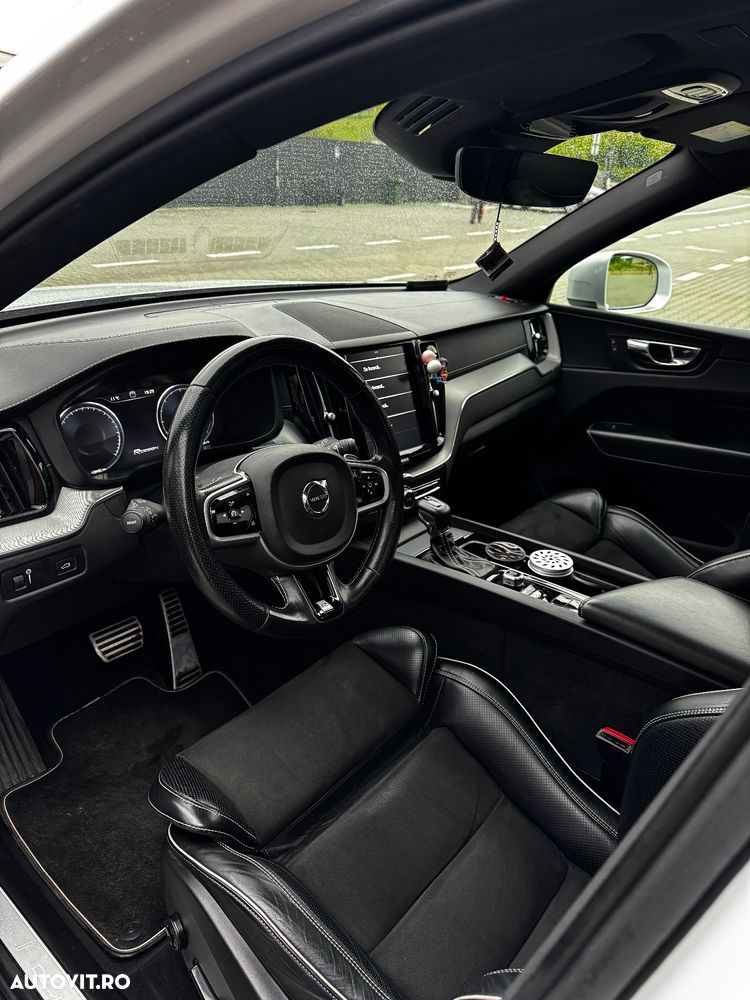 Volvo XC 60 D5 AWD R-Design - 7