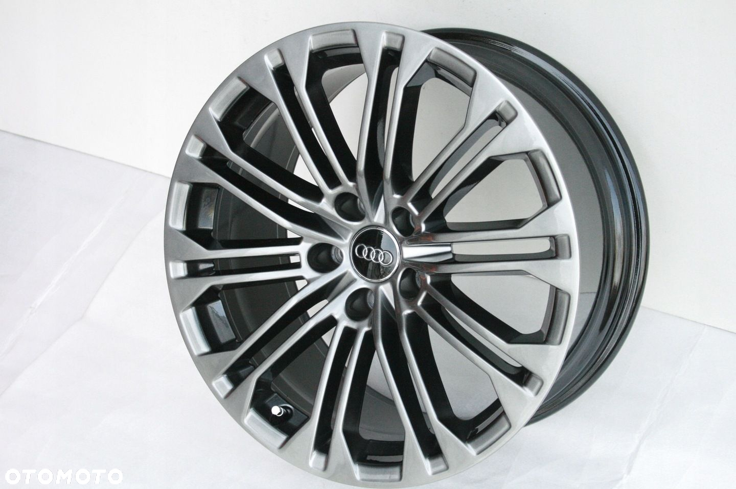 18 ORYGINALNE AUDI S-LINE A5 A4 A6 A7 Q2 Q3 Q5 Q7 tel. 503 325 350 - 3