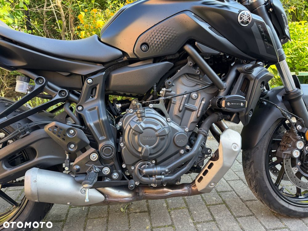 Yamaha MT - 12