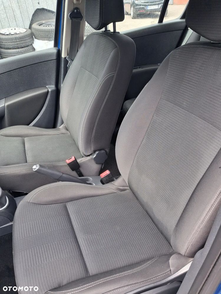 Renault Clio - 10