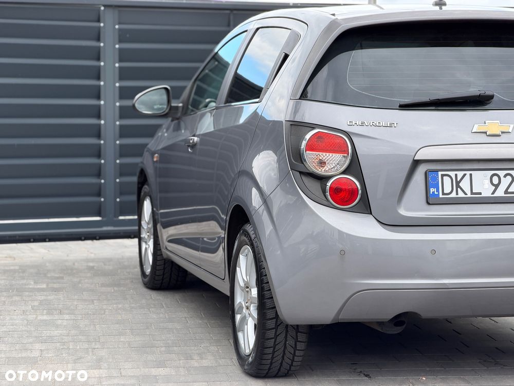 Chevrolet Aveo 1.6 LTZ - 10
