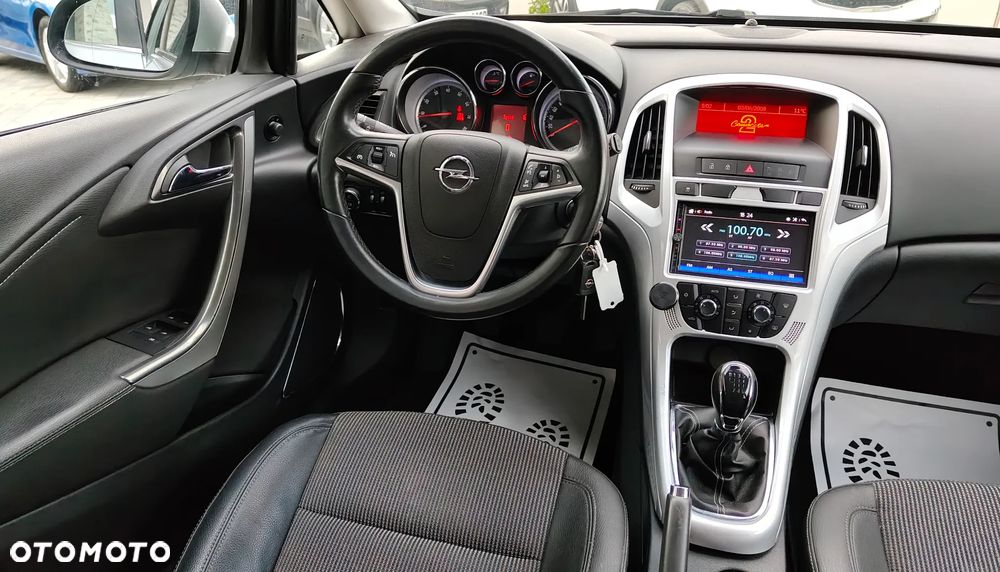Opel Astra - 17