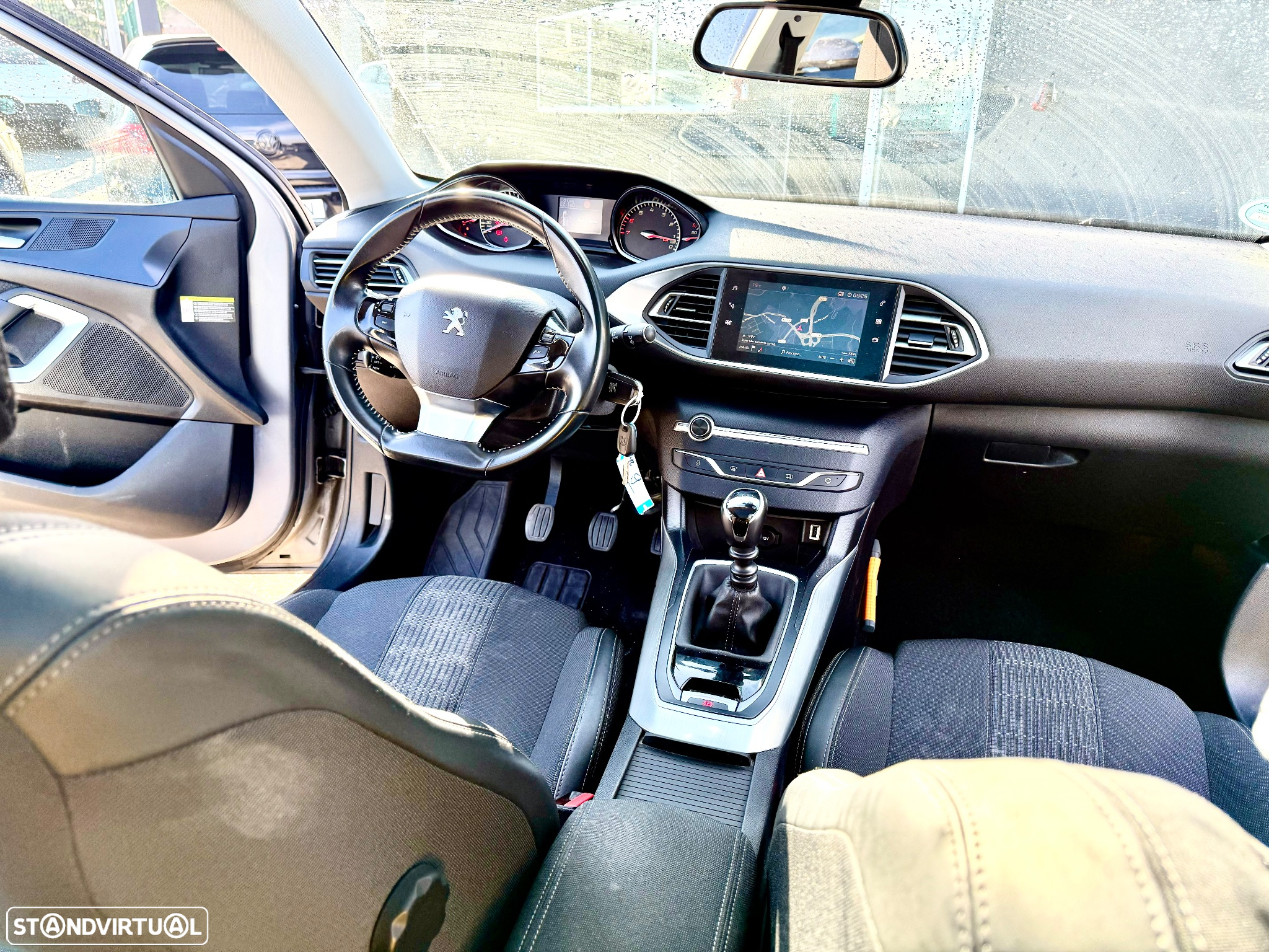 Peugeot 308 1.2 PureTech Allure Full LED - 22