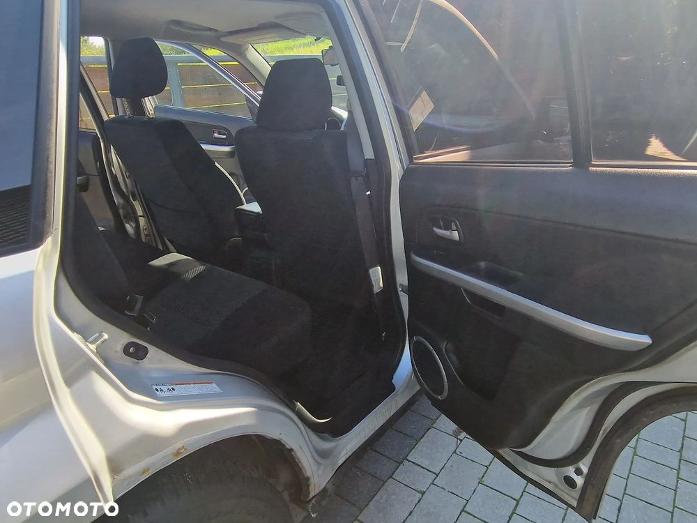Suzuki Grand Vitara 2.7 V6 Premium - 8