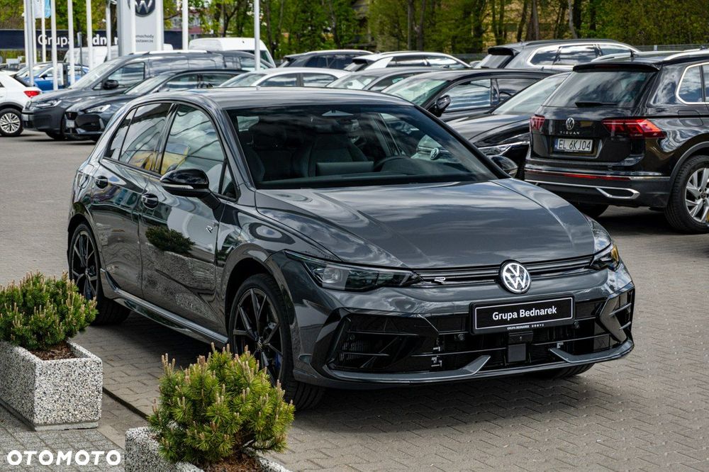Volkswagen Golf - 4