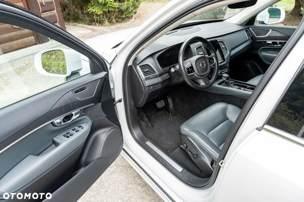 Volvo XC 90 T6 AWD Momentum 7os - 22