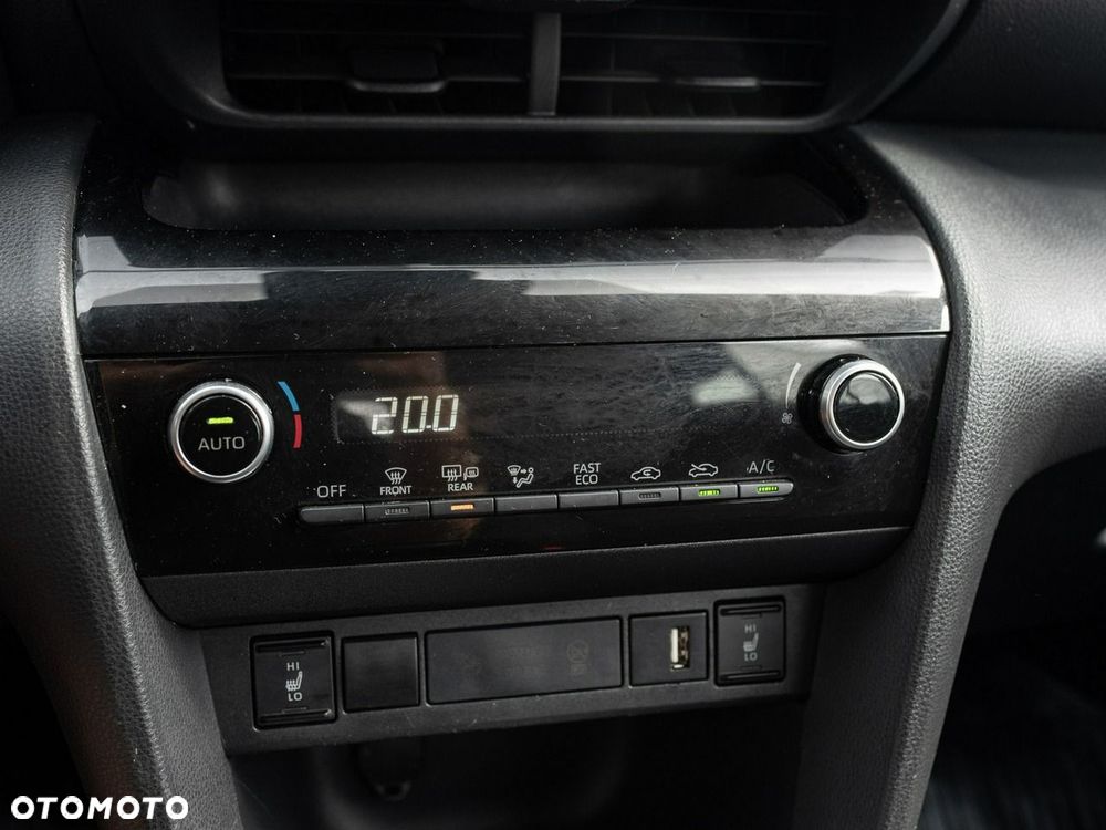 Toyota Yaris Cross - 17
