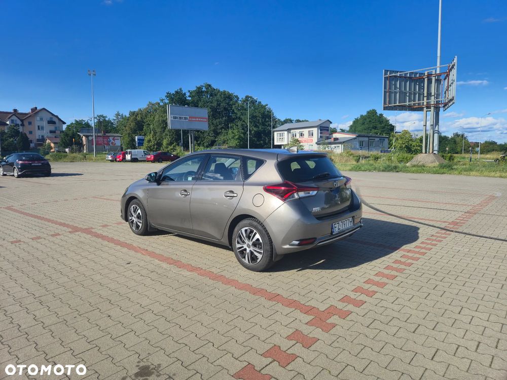 Toyota Auris 1.6 Active - 2