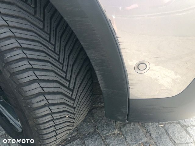 Peugeot 3008 BlueHDi 130 Stop & Start EAT8 Allure Business-Paket - 4
