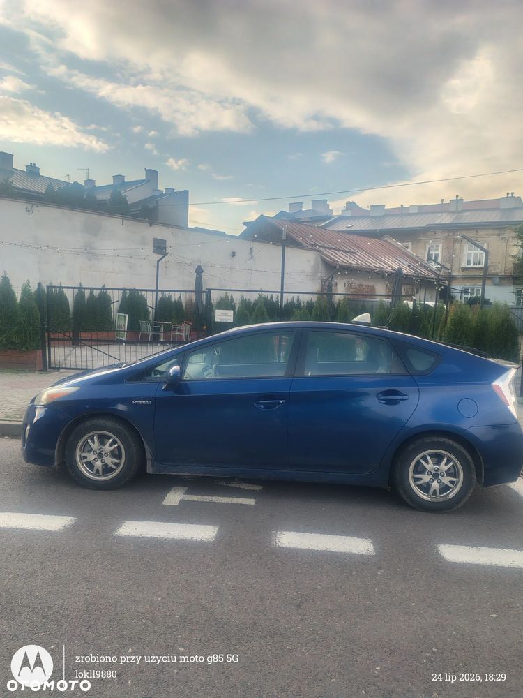 Toyota Prius - 10