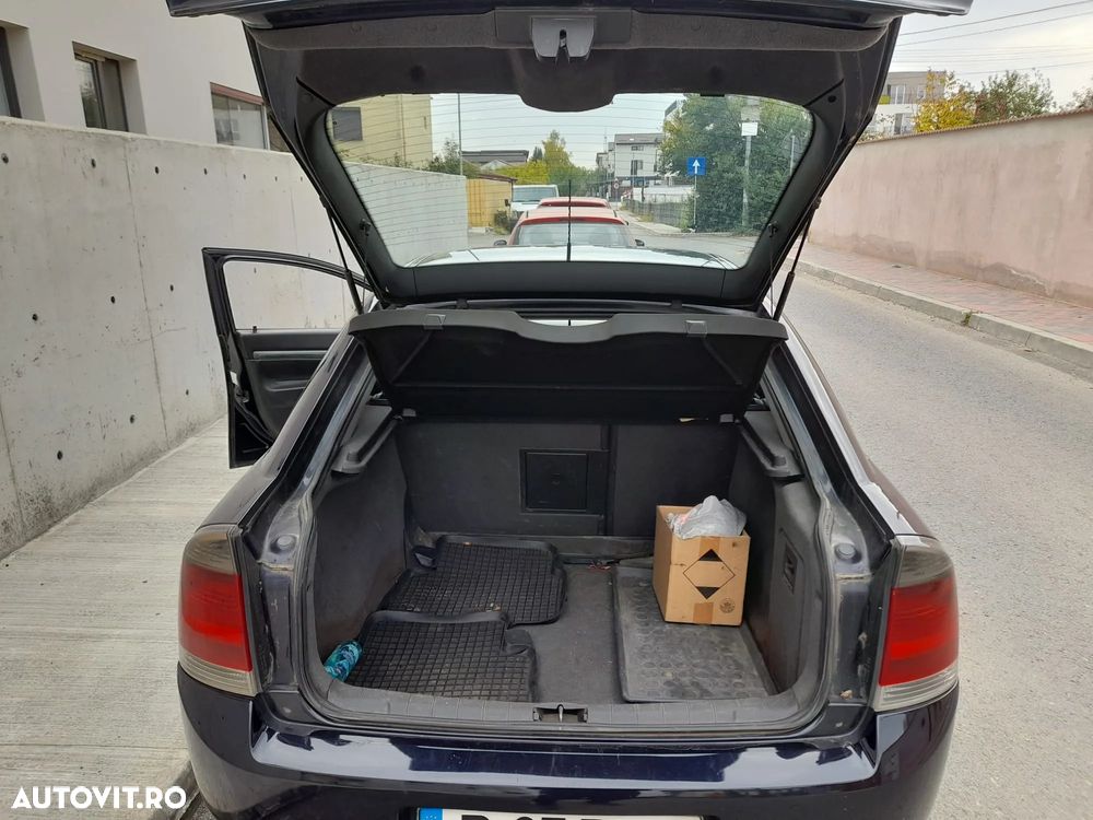 Opel Vectra 1.9 CDTI - 8