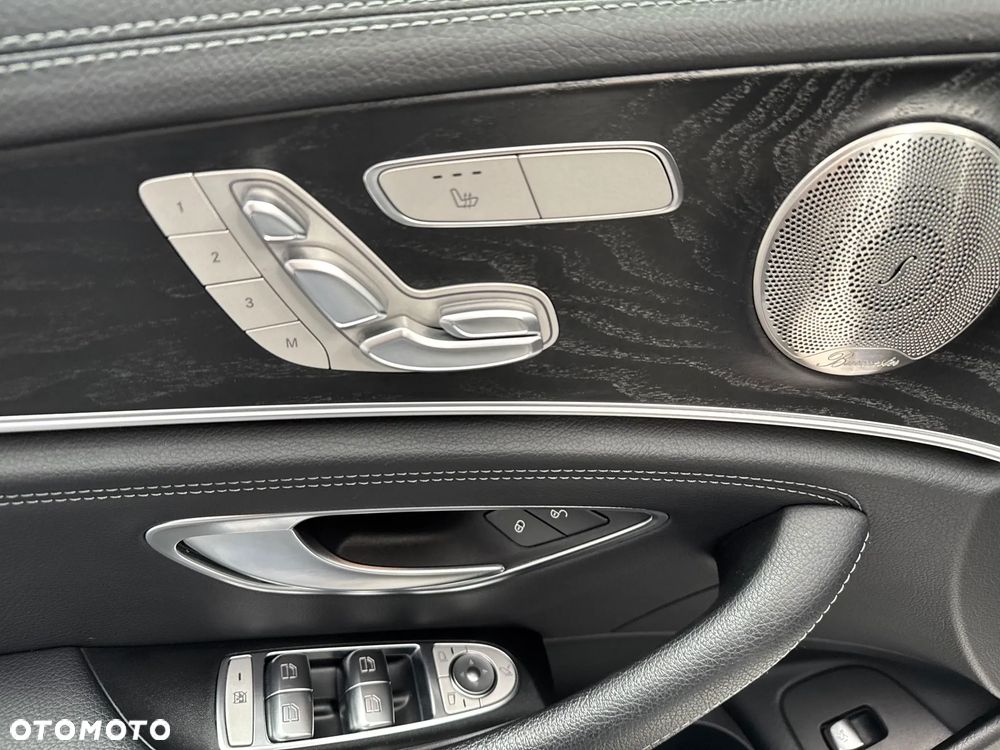 Mercedes-Benz Klasa E 220 d mHEV 4-Matic AMG 9G-Tronic - 11