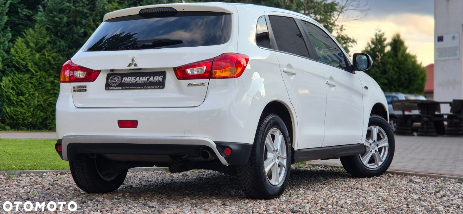 Mitsubishi ASX - 5
