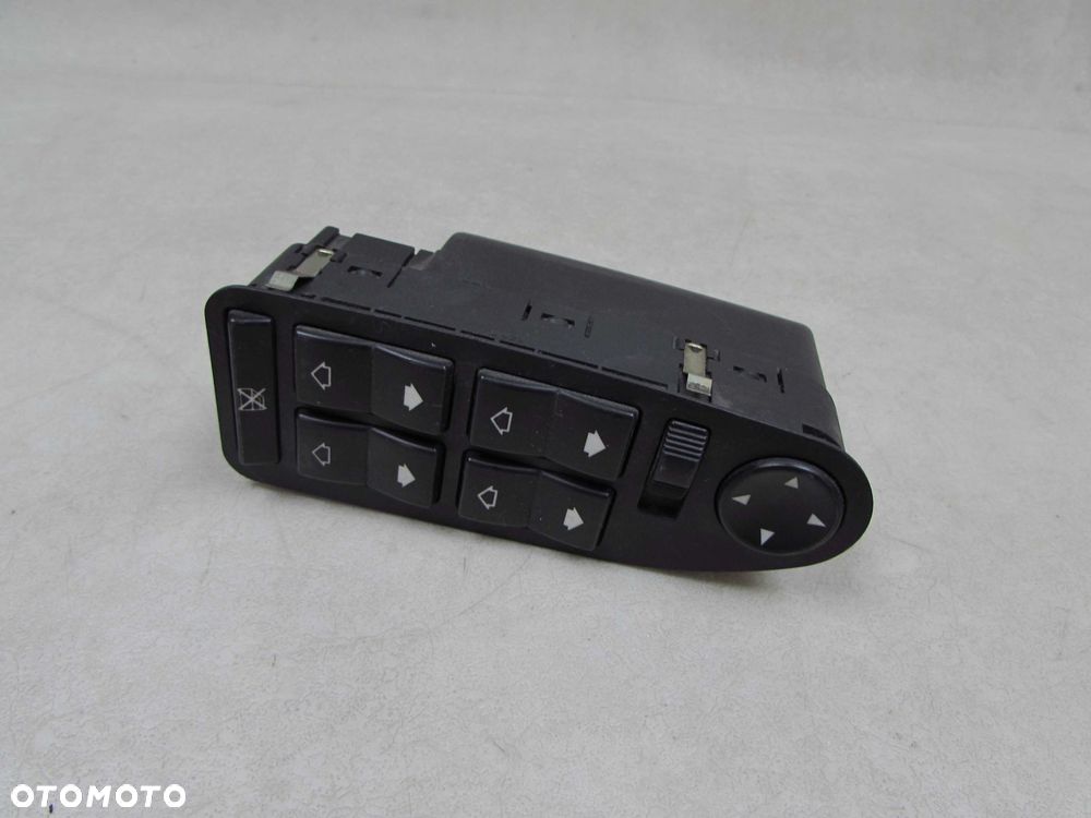 BMW E39 95-03 PANEL PRZELACZNIK SZYB 8380644 61.31-8380644 - 1