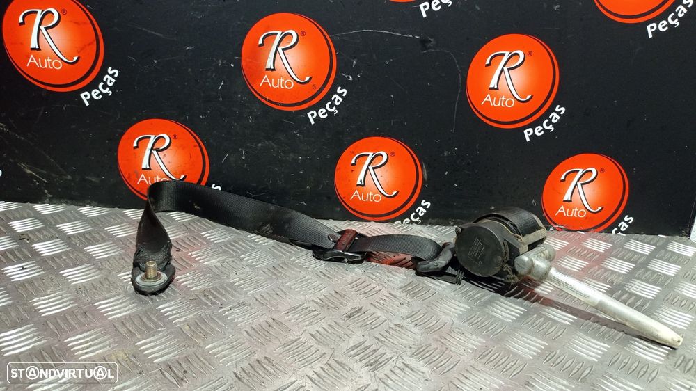 Cinto Frente Esquerdo Mercedes-Benz C-Class (W202) - 2