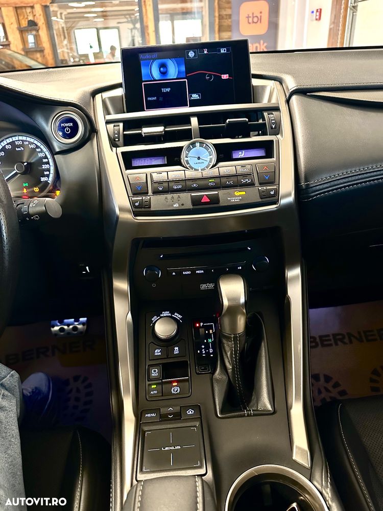 Lexus Seria NX 300h AWD F Sport - 13