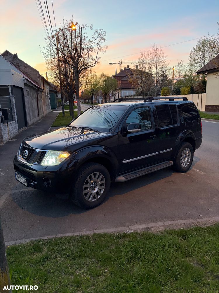 Nissan Pathfinder - 7