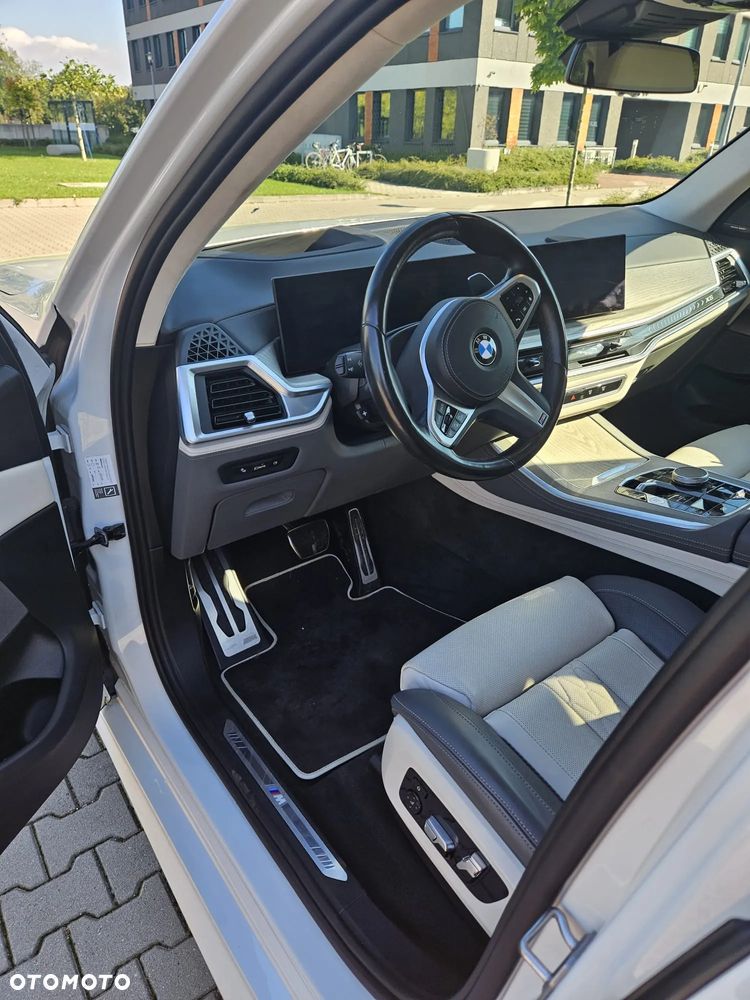 BMW X5 xDrive40i - 14