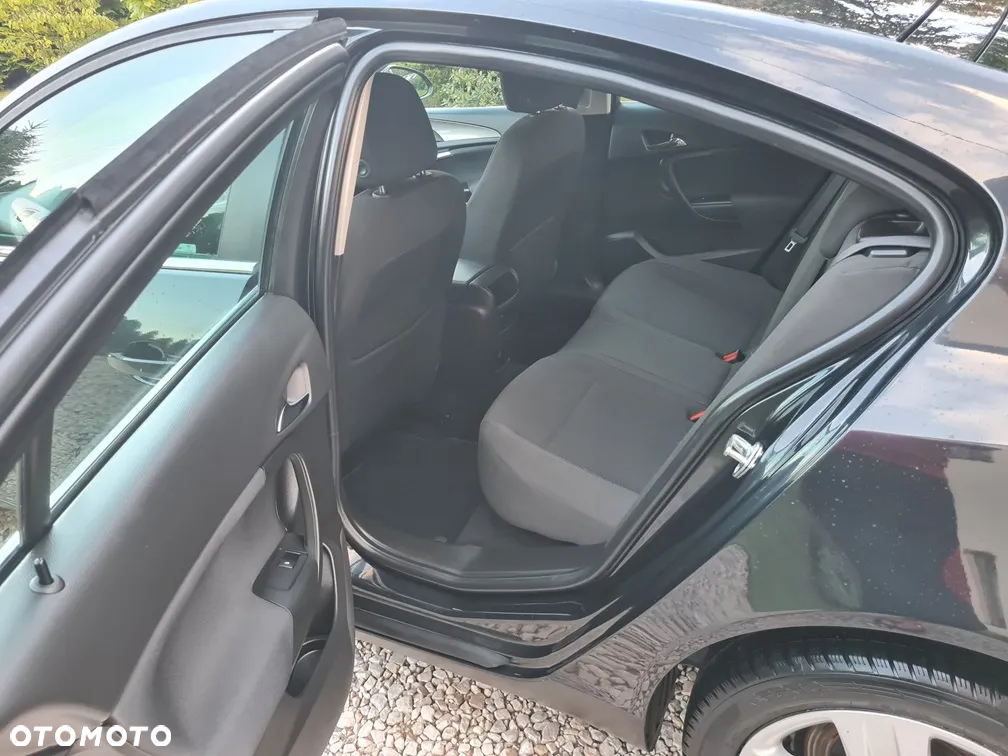 Opel Insignia 1.4 T Edition S&S - 14
