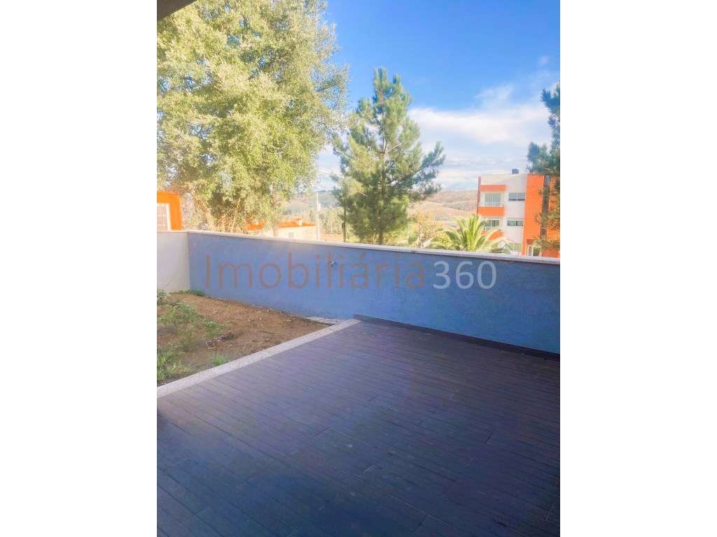 Moradia Isolada T3 Venda Felgueiras - Grande imagem: 3/26