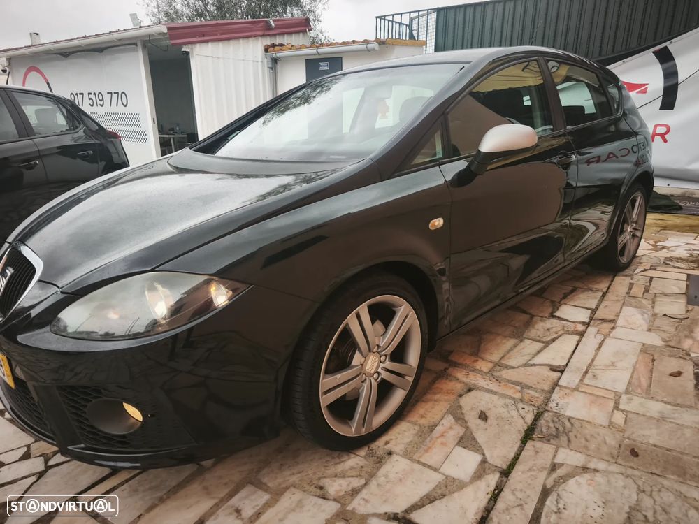 SEAT Leon 2.0 TDI DPF FR - 38