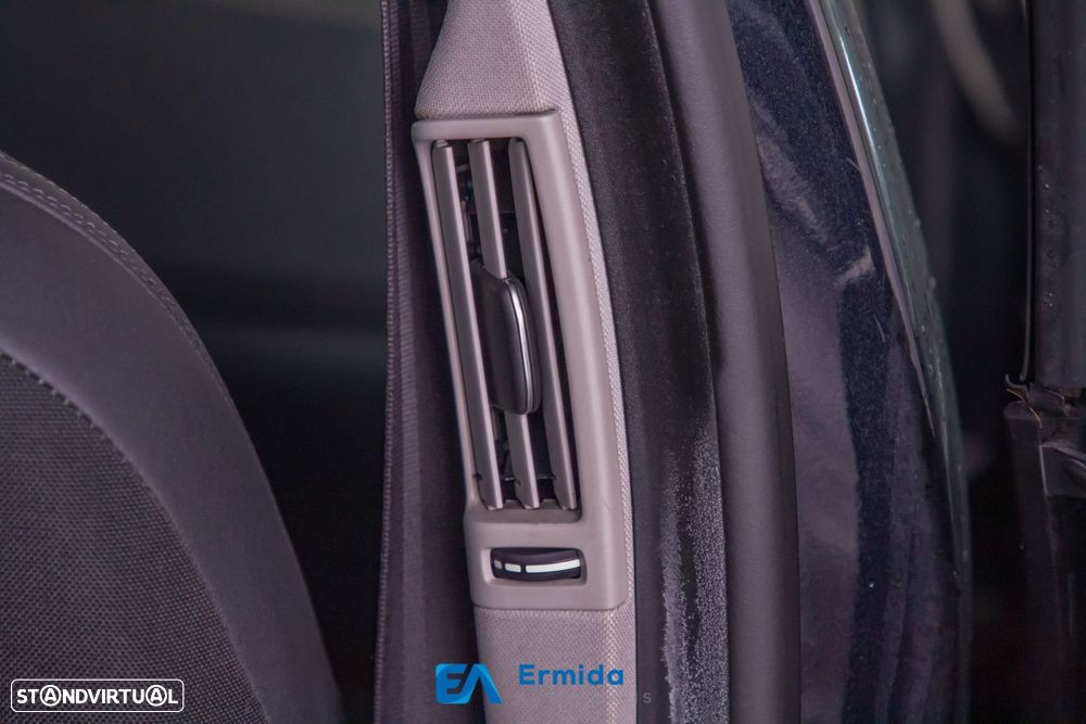 Volvo V60 2.0 D3 Momentum - 40