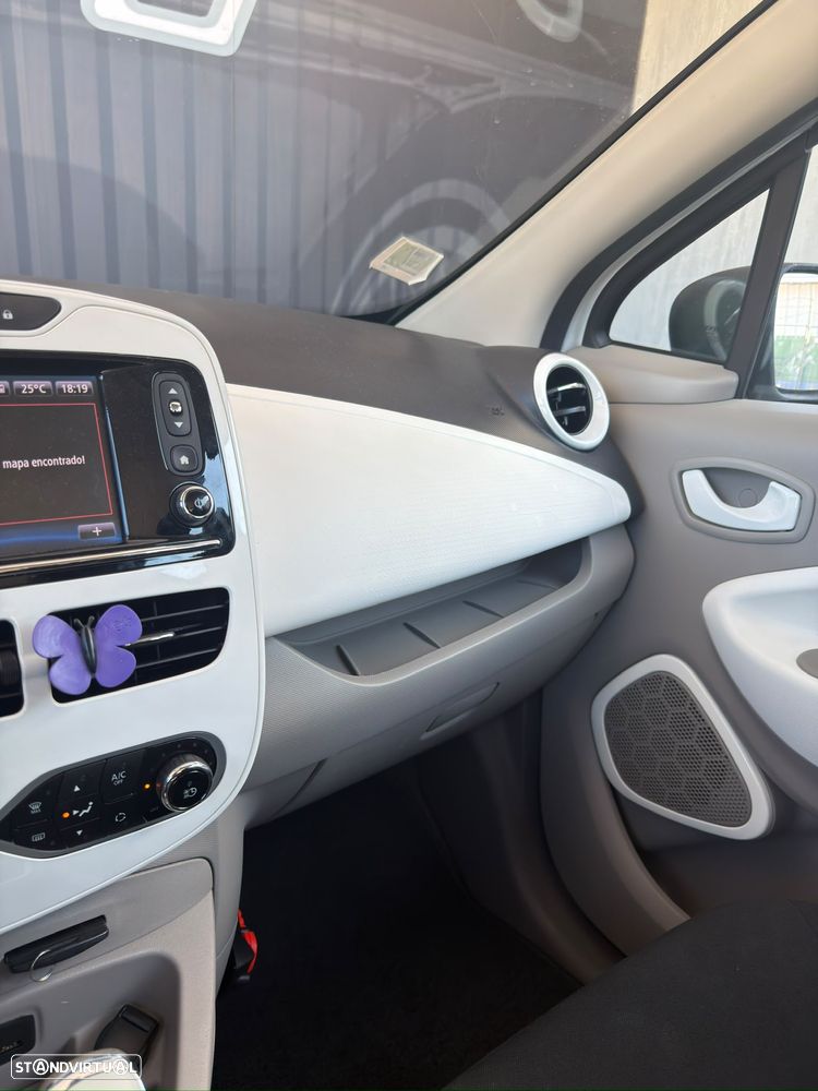 Renault Zoe (c/ Bateria) 41 kwh Life - 21