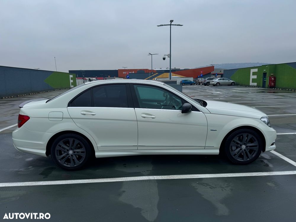 Mercedes-Benz C - 3