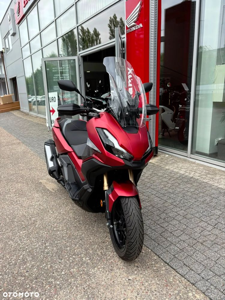 Honda ADV350 - 4