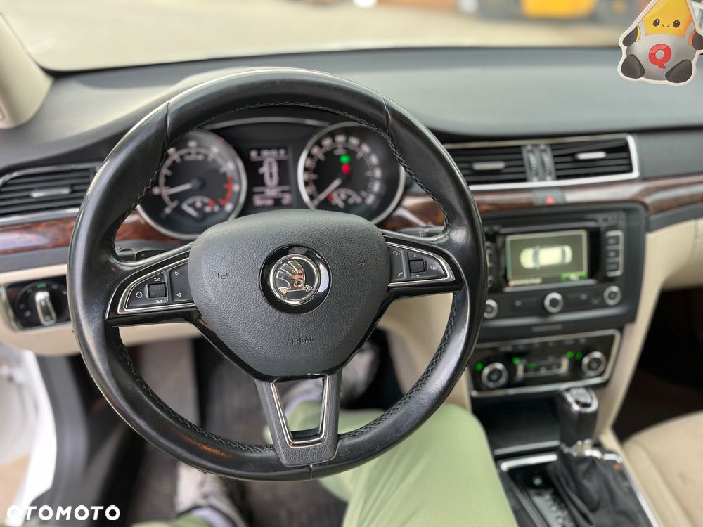 Skoda Superb 2.0 TSI Active DSG - 8