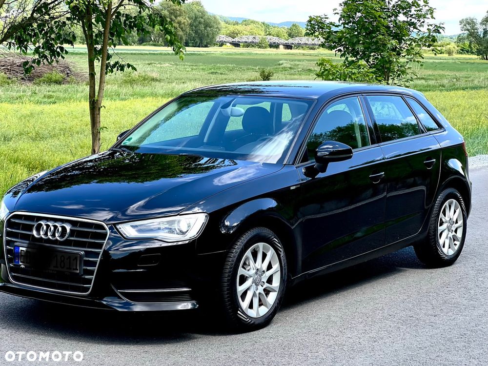 Audi A3 Sportback - 2