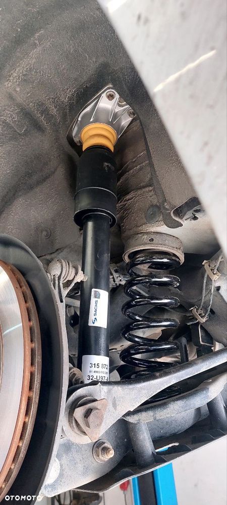 BMW Seria 3 320d - 22