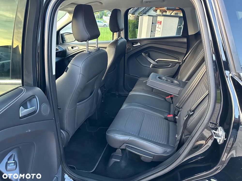 Ford Kuga 1.5 EcoBoost 2x4 Titanium - 20