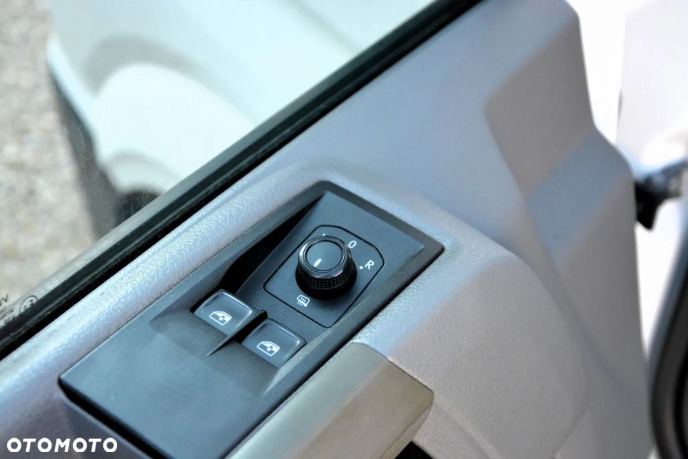 Volkswagen Crafter - 17